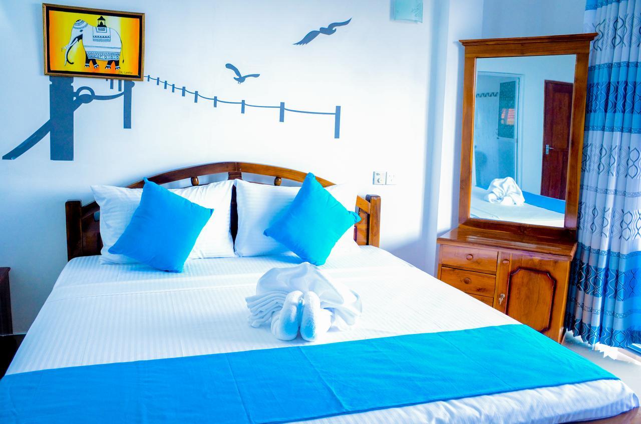 Yoho Beach Glory Hotel Negombo Exterior photo