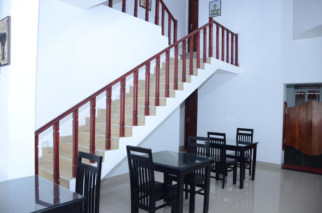 Yoho Beach Glory Hotel Negombo Exterior photo