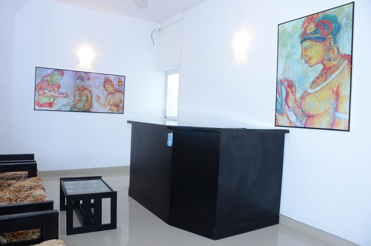 Yoho Beach Glory Hotel Negombo Exterior photo
