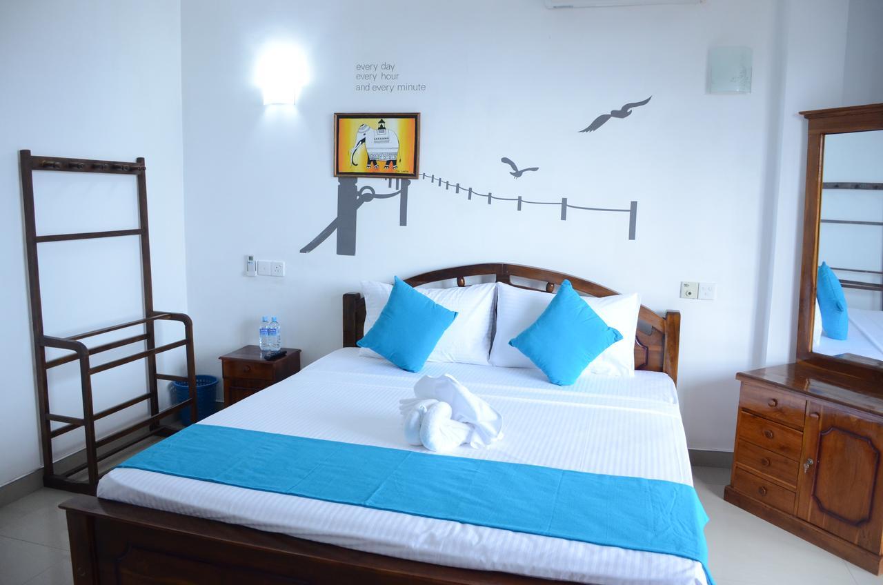 Yoho Beach Glory Hotel Negombo Exterior photo
