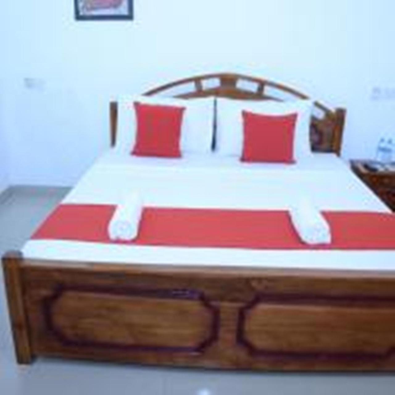Yoho Beach Glory Hotel Negombo Exterior photo