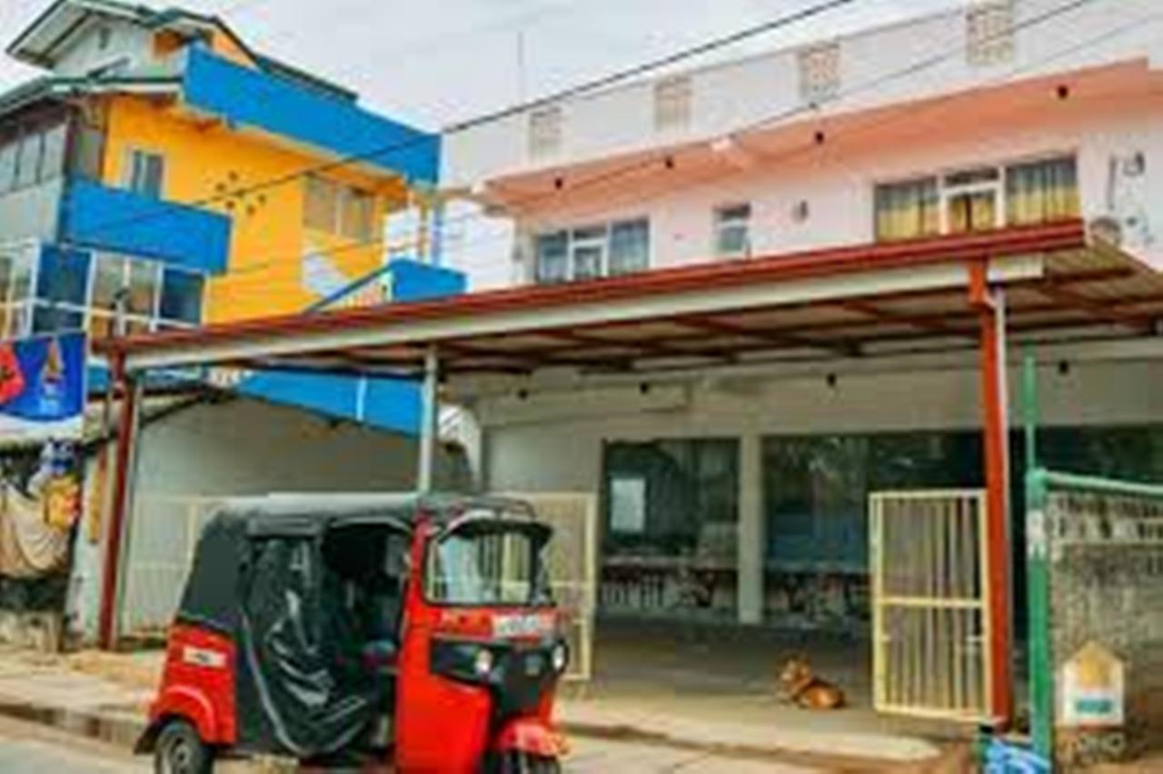 Yoho Beach Glory Hotel Negombo Exterior photo